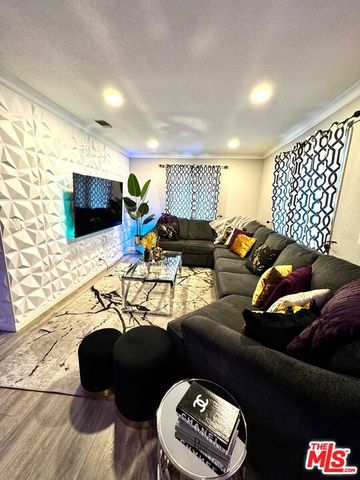 8020 Cora Street, Sunland (los Angeles), CA 91040