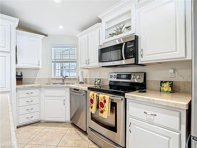 10405 Nightwood DR, Fort Myers, FL 33905