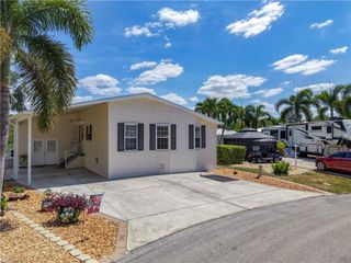 10405 Nightwood DR, Fort Myers, FL 33905