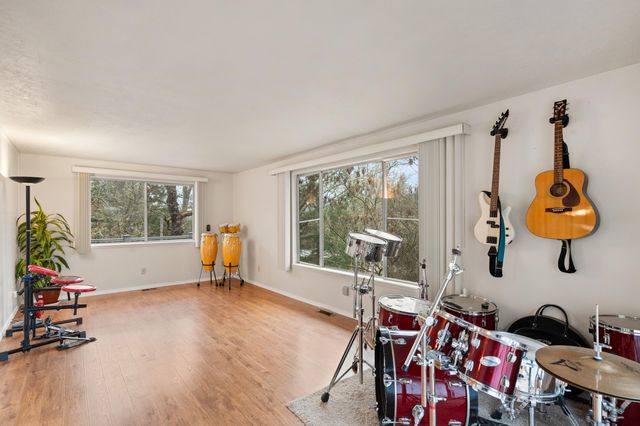 262 Lathrop Lane, Grants Pass, OR 97526