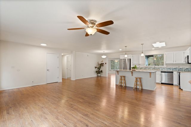 262 Lathrop Lane, Grants Pass, OR 97526