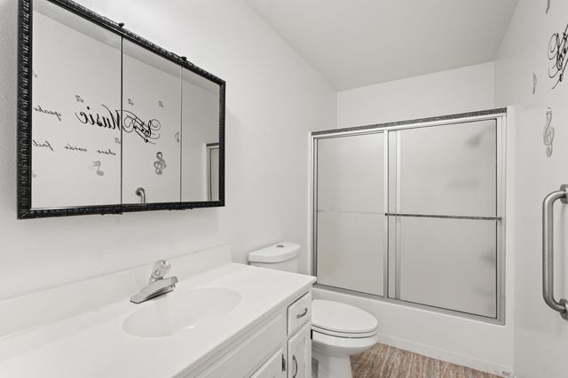 262 Lathrop Lane, Grants Pass, OR 97526