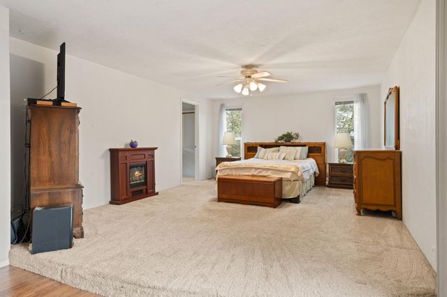 262 Lathrop Lane, Grants Pass, OR 97526