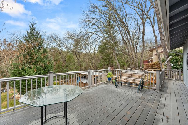 262 Lathrop Lane, Grants Pass, OR 97526