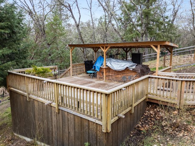 262 Lathrop Lane, Grants Pass, OR 97526