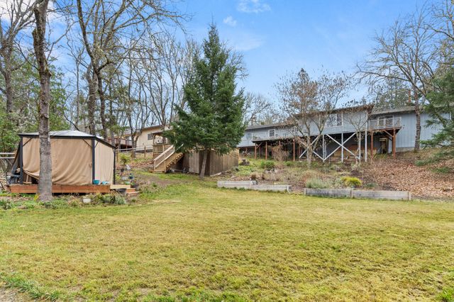 262 Lathrop Lane, Grants Pass, OR 97526