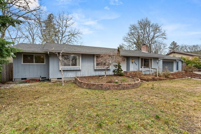 262 Lathrop Lane, Grants Pass, OR 97526