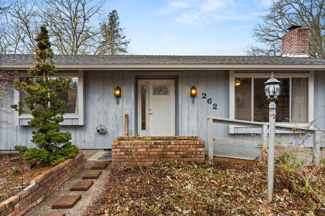 262 Lathrop Lane, Grants Pass, OR 97526