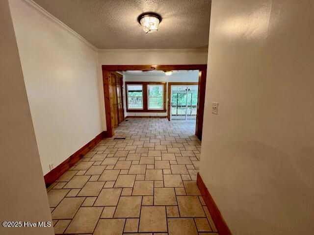 220 River Road, Washington, NC 27889