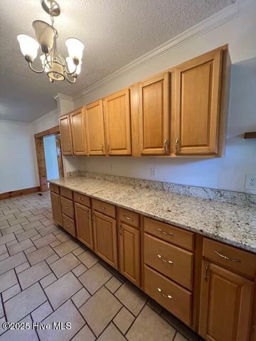 220 River Road, Washington, NC 27889