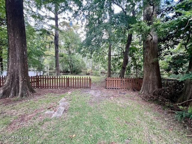 220 River Road, Washington, NC 27889