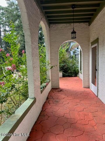 220 River Road, Washington, NC 27889