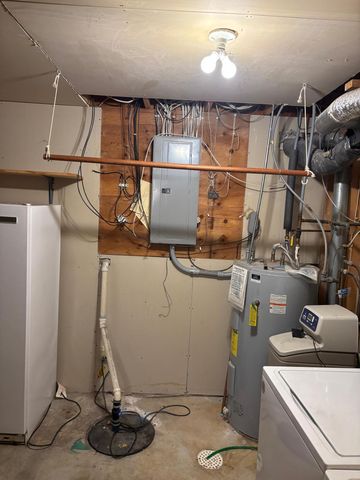 1726 2nd Avenue E, West Fargo, ND 58078