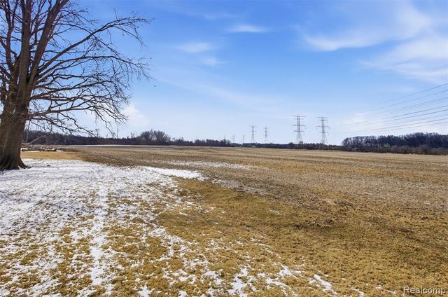 21301 Woodruff Road, Rockwood, MI 48173