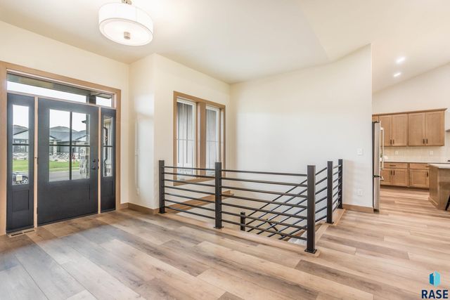 1100 N Scots Pine Dr Drive, Sioux Falls, SD 57110