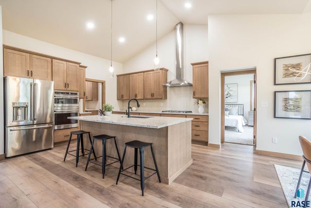 1100 N Scots Pine Dr Drive, Sioux Falls, SD 57110