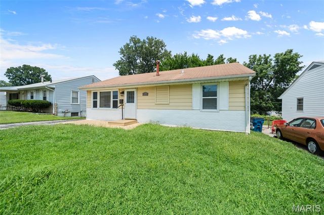 9715 Ridge Avenue, St Louis, MO 63114
