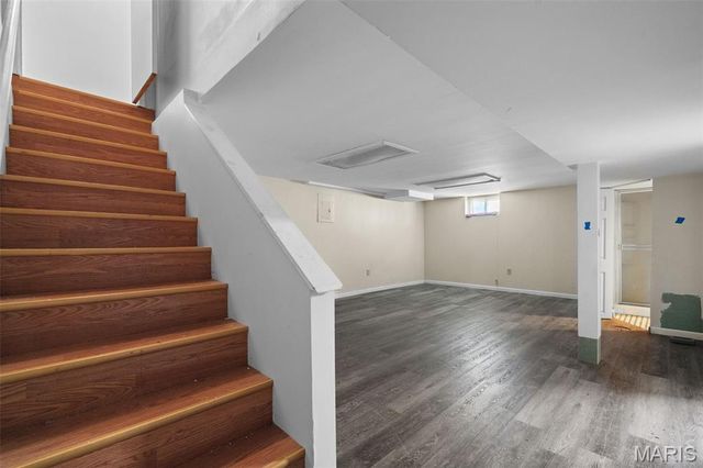 9715 Ridge Avenue, St Louis, MO 63114
