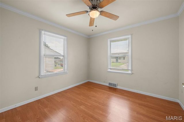 9715 Ridge Avenue, St Louis, MO 63114