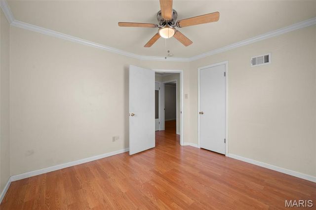 9715 Ridge Avenue, St Louis, MO 63114