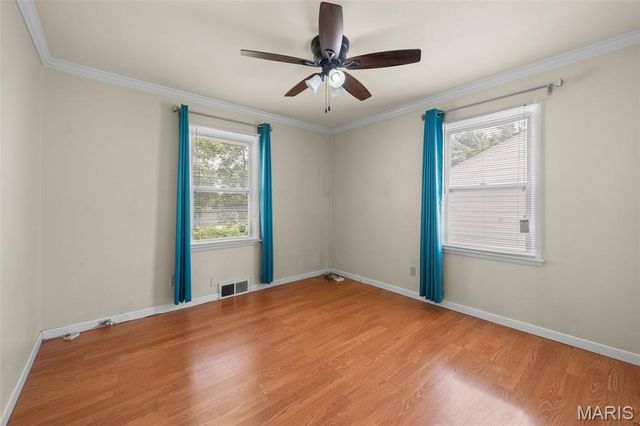 9715 Ridge Avenue, St Louis, MO 63114