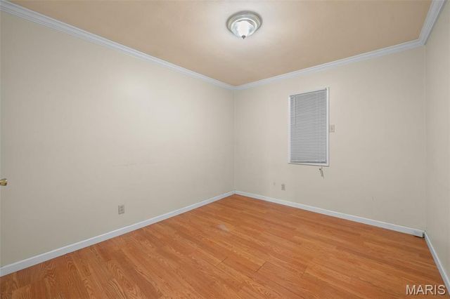 9715 Ridge Avenue, St Louis, MO 63114