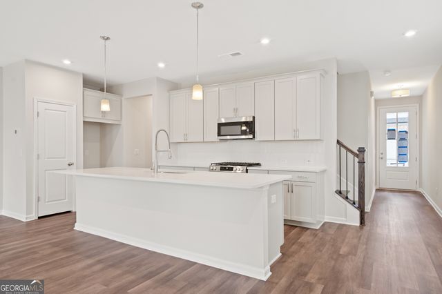 732 Smokey Quartz Way, Kennesaw, GA 30144