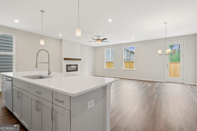 732 Smokey Quartz Way, Kennesaw, GA 30144
