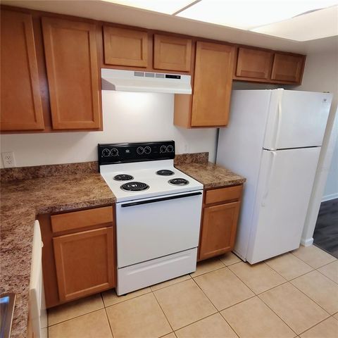 2820 DUPONT STREET S 201, Gulfport, FL 33707