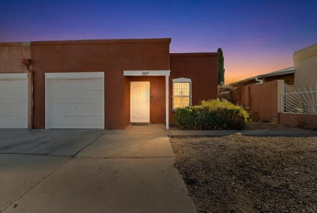 6814 Ivy Place SW, Albuquerque, NM 87121