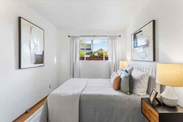 1252 Linfield Ln, Hayward, CA 94545