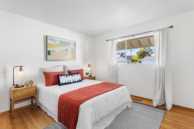 1252 Linfield Ln, Hayward, CA 94545