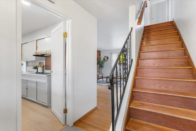 1252 Linfield Ln, Hayward, CA 94545