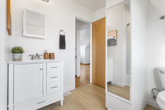 1252 Linfield Ln, Hayward, CA 94545