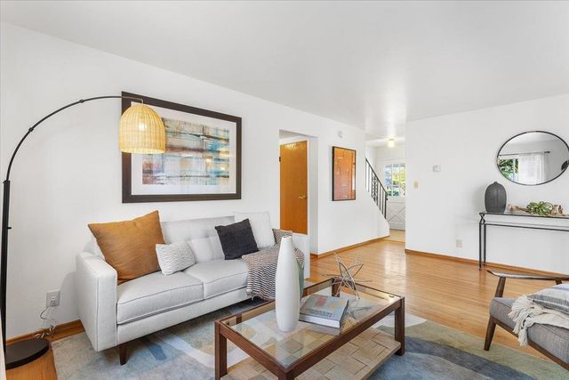 1252 Linfield Ln, Hayward, CA 94545