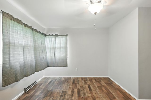 711 West South Street, Neosho, MO 64850