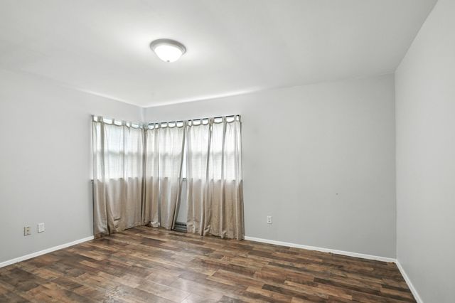 711 West South Street, Neosho, MO 64850