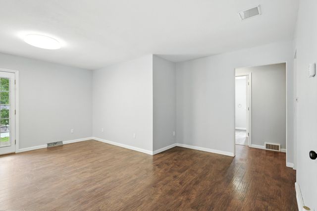 711 West South Street, Neosho, MO 64850