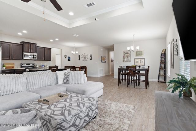 14392 N Swan Road, Gulfport, MS 39503