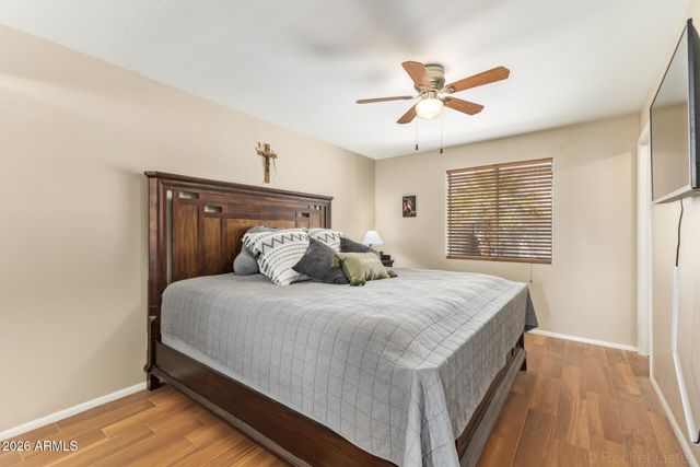 3932 E SURREY Avenue, Phoenix, AZ 85032