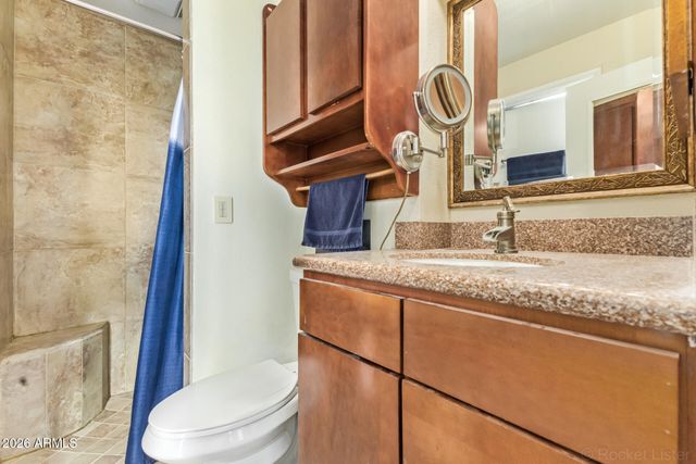 3932 E SURREY Avenue, Phoenix, AZ 85032