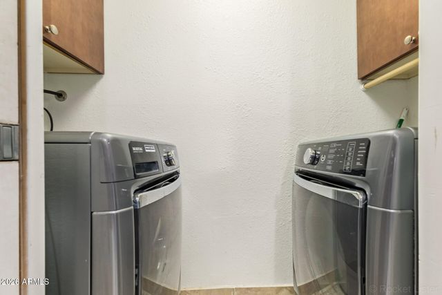 3932 E SURREY Avenue, Phoenix, AZ 85032