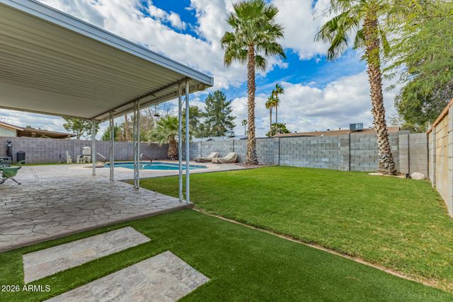 3932 E SURREY Avenue, Phoenix, AZ 85032