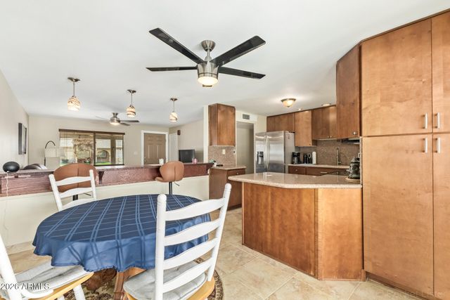 3932 E SURREY Avenue, Phoenix, AZ 85032