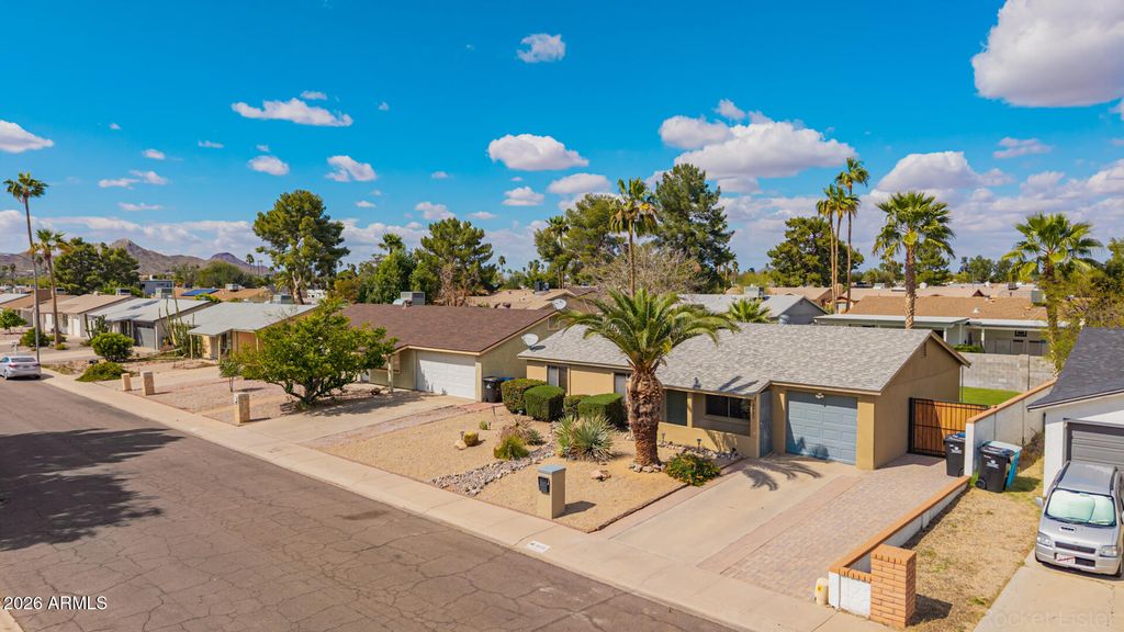 3932 E SURREY Avenue, Phoenix, AZ 85032 — photo 3