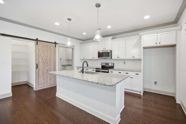 8512 Red Deer Lane, Ooltewah, TN 37363