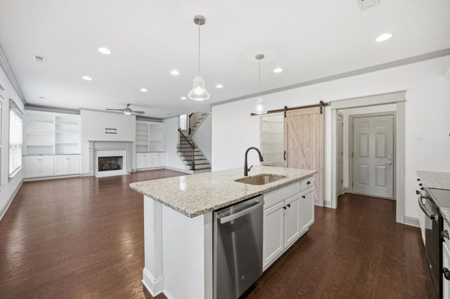 8512 Red Deer Lane, Ooltewah, TN 37363