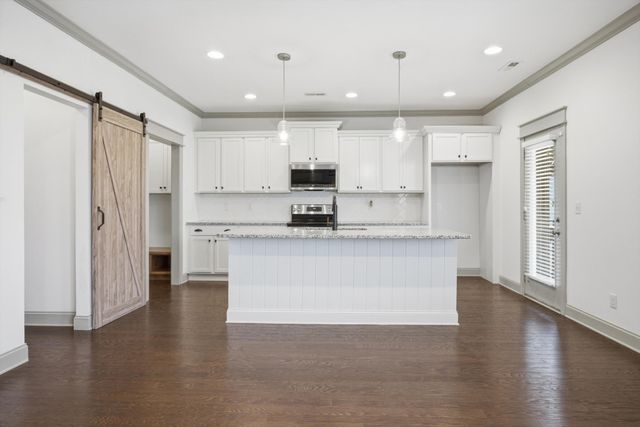 8512 Red Deer Lane, Ooltewah, TN 37363