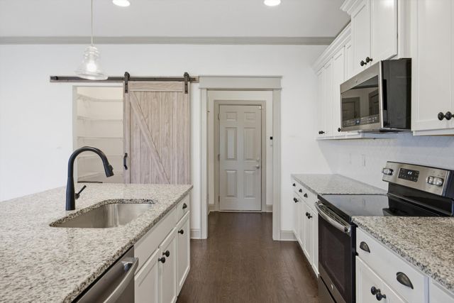 8512 Red Deer Lane, Ooltewah, TN 37363