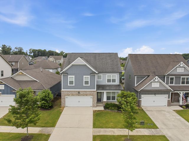 8512 Red Deer Lane, Ooltewah, TN 37363
